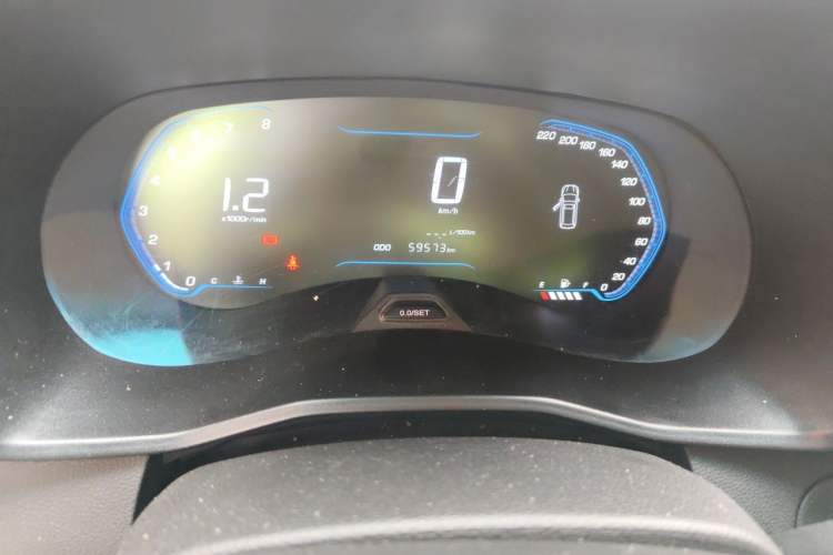 Used Wuling Hongguang S3 2018 1.5T Manual Comfort Model China V Standard Odometer Close Up