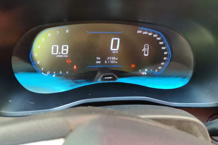 Used Wuling Hongguang S3 2018 1.5L Manual Comfort Model China V Standard Odometer Close Up