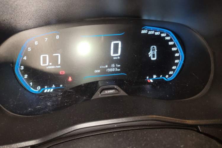 Used Wuling Hongguang S3 2018 1.5L Manual Comfort Model China V Standard Odometer Close Up