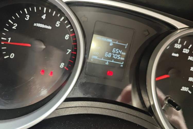 Used Wuling Hongguang S3 2018 1.5L Manual Standard Version China V Standard Odometer Close Up
