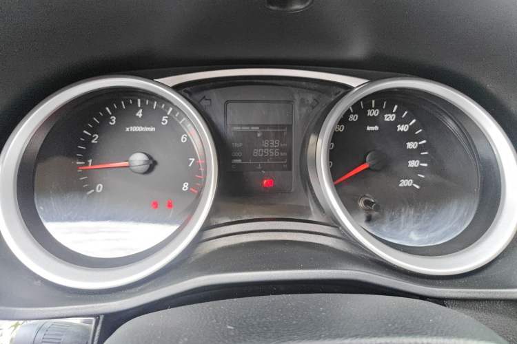 Used Wuling Hongguang S3 2018 1.5L Manual Standard Version China V Standard Odometer Close Up