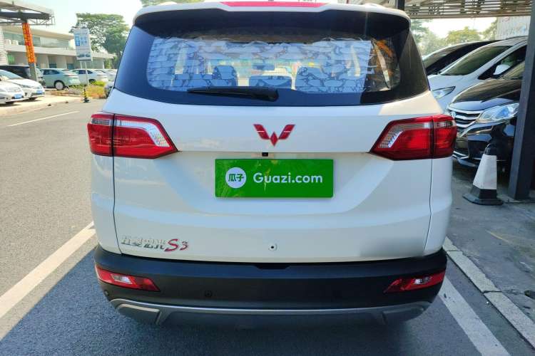 Used Wuling Hongguang S3 2018 1.5L Manual Luxury Model China V Standard Rear