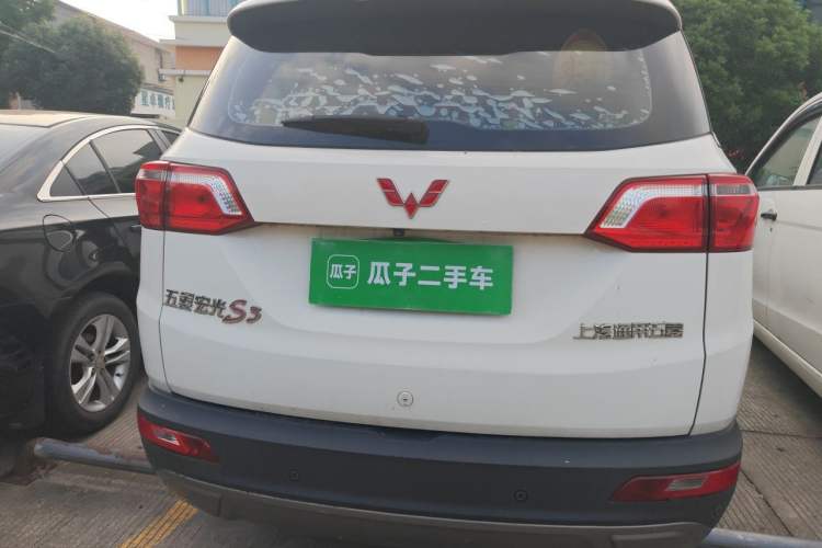 Used Wuling Hongguang S3 2018 1.5T Manual Luxury Model China V Standard Rear