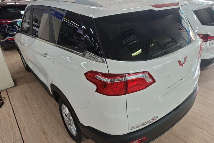 Used Wuling Hongguang S3 2018 1.5L Manual Luxury Model China V Standard Rear Left 45 Deg