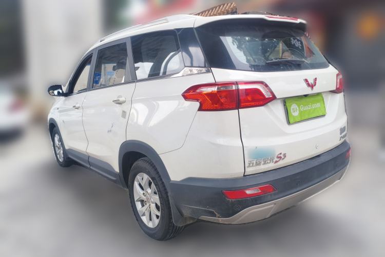 Used Wuling Hongguang S3 2018 1.5T Manual Luxury Model China V Standard Rear Left 45 Deg