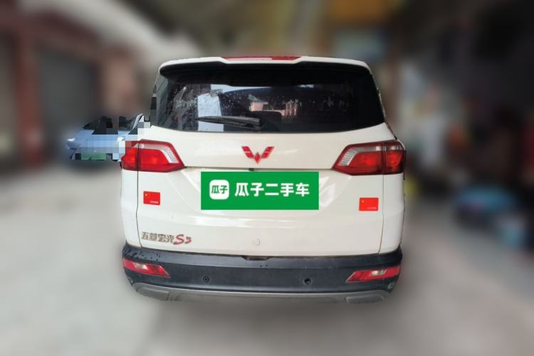 Used Wuling Hongguang S3 2018 1.5T Manual Luxury Model China V Standard Rear