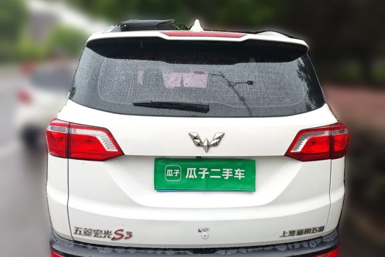 Used Wuling Hongguang S3 2018 1.5T Manual Luxury Model China V Standard Rear
