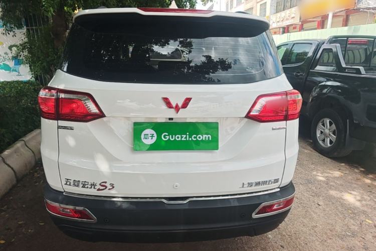 Used Wuling Hongguang S3 2018 1.5L Manual Comfort Model China V Standard Rear