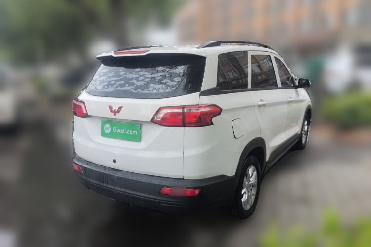 Used Wuling Hongguang S3 2018 1.5L Manual Standard Version China V Standard Rear Right 45 Deg