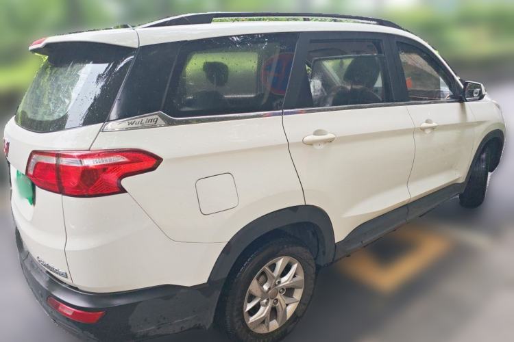 Used Wuling Hongguang S3 2018 1.5L Manual Comfort Model China V Standard Rear Right 45 Deg