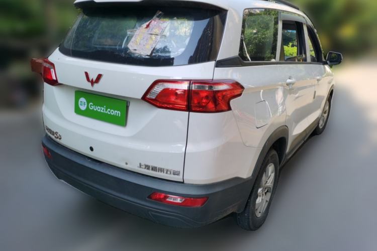 Used Wuling Hongguang S3 2018 1.5L Manual Standard Version China V Standard Rear Right 45 Deg