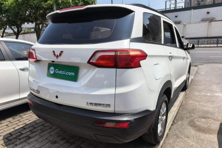 Used Wuling Hongguang S3 2018 1.5L Manual Standard Version China V Standard Rear Right 45 Deg