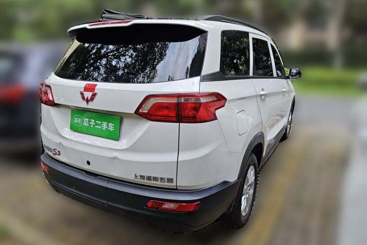 Used Wuling Hongguang S3 2018 1.5L Manual Standard Version China V Standard Rear Right 45 Deg