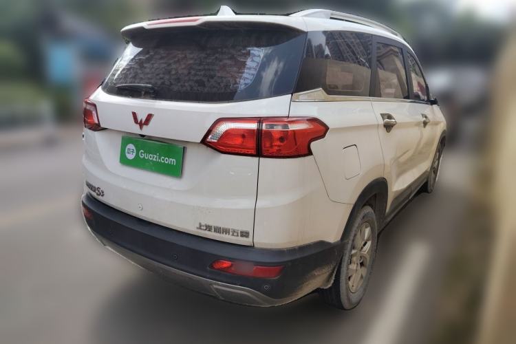 Used Wuling Hongguang S3 2018 1.5L Manual Luxury Model China V Standard Rear Right 45 Deg