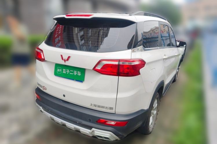 Used Wuling Hongguang S3 2018 1.5T Manual Comfort Model China V Standard Rear Right 45 Deg