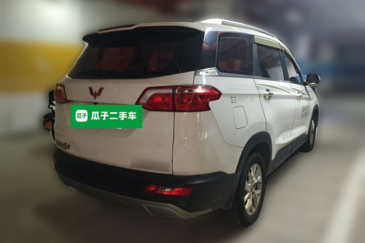 Used Wuling Hongguang S3 2018 1.5L Manual Luxury Model China V Standard Rear Right 45 Deg