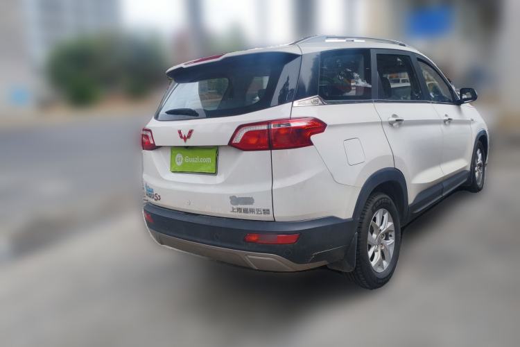 Used Wuling Hongguang S3 2018 1.5T Manual Luxury Model China V Standard Rear Right 45 Deg