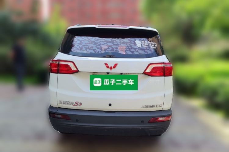 Used Wuling Hongguang S3 2018 1.5L Manual Comfort Model China V Standard Rear