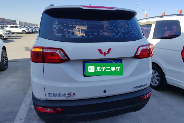 Used Wuling Hongguang S3 2018 1.5L Manual Comfort Model China V Standard Rear