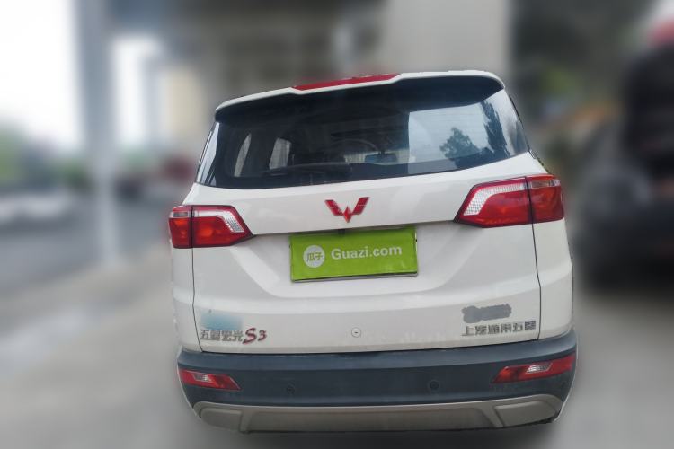Used Wuling Hongguang S3 2018 1.5T Manual Luxury Model China V Standard Rear