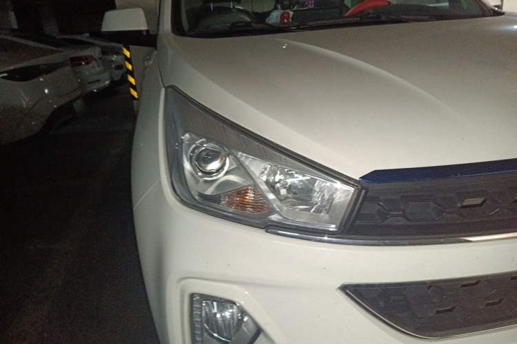 Used Wuling Hongguang S3 2018 1.5L Manual Luxury Model China V Standard Right Front Headlight