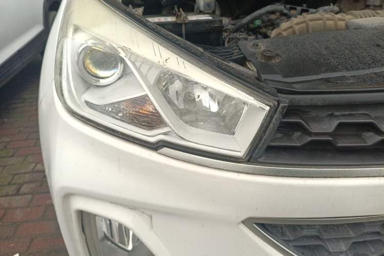 Used Wuling Hongguang S3 2018 1.5L Manual Comfort Model China V Standard Right Front Headlight