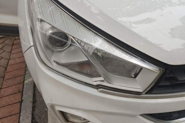Used Wuling Hongguang S3 2018 1.5T Manual Comfort Model China V Standard Right Front Headlight