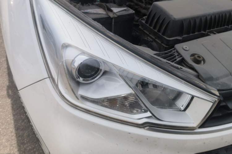 Used Wuling Hongguang S3 2018 1.5T Manual Comfort Model China V Standard Right Front Headlight