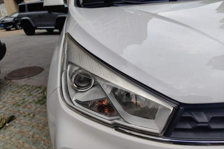 Used Wuling Hongguang S3 2018 1.5L Manual Luxury Model China V Standard Right Front Headlight