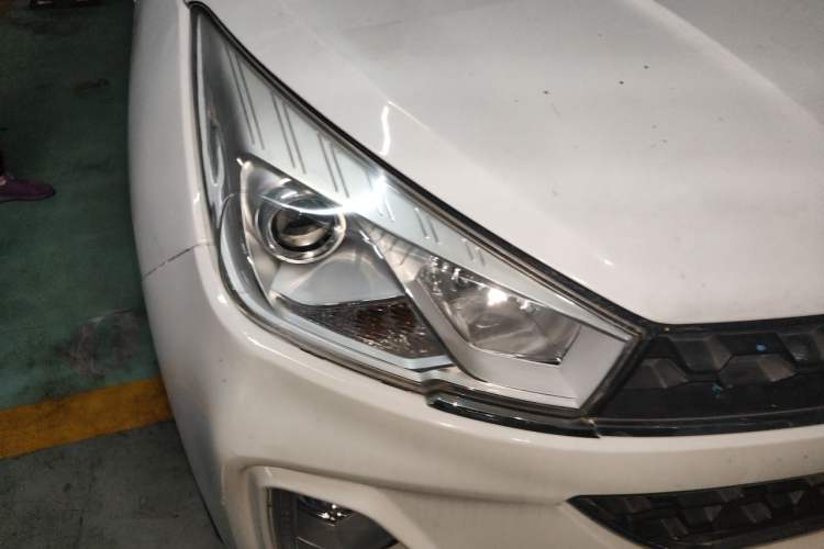 Used Wuling Hongguang S3 2018 1.5T Manual Luxury Model China V Standard Right Front Headlight