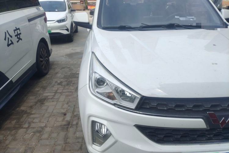 Used Wuling Hongguang S3 2018 1.5L Manual Luxury Model China V Standard Right Front Headlight