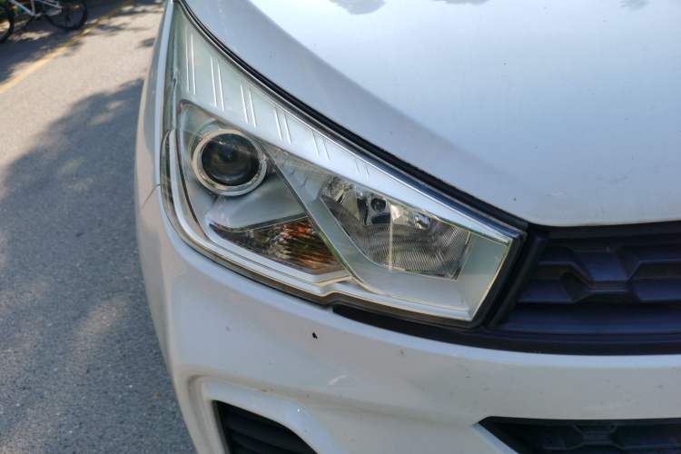 Used Wuling Hongguang S3 2018 1.5L Manual Standard Version China V Standard Right Front Headlight
