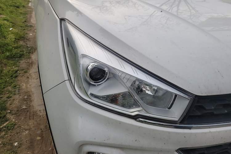 Used Wuling Hongguang S3 2018 1.5L Manual Luxury Model China V Standard Right Front Headlight
