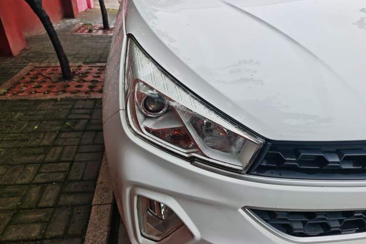 Used Wuling Hongguang S3 2018 1.5L Manual Comfort Model China V Standard Right Front Headlight