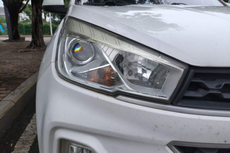 Used Wuling Hongguang S3 2018 1.5L Manual Comfort Model China V Standard Right Front Headlight