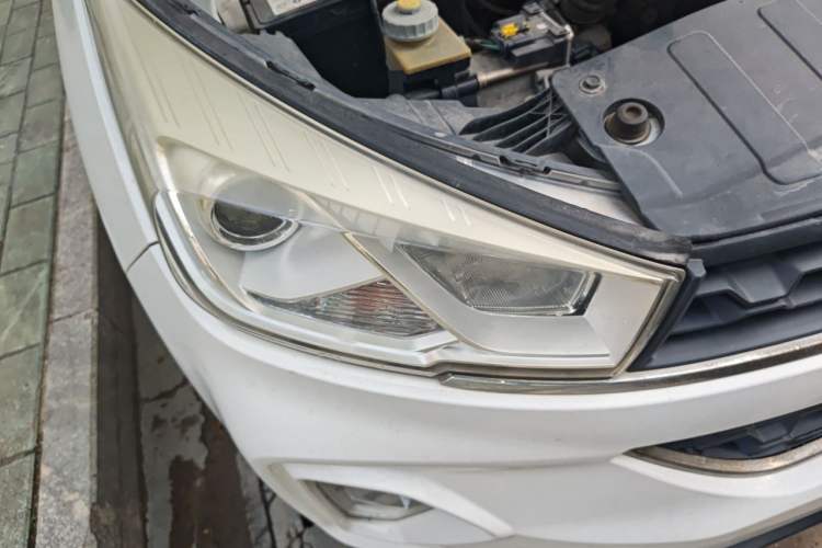 Used Wuling Hongguang S3 2018 1.5L Manual Luxury Model China V Standard Right Front Headlight