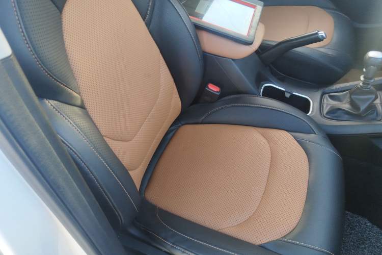 Used Wuling Hongguang S3 2018 1.5L Manual Comfort Model China V Standard Right Front Seat