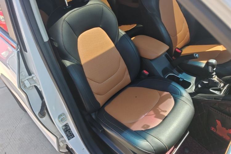 Used Wuling Hongguang S3 2018 1.5T Manual Luxury Model China V Standard Right Front Seat