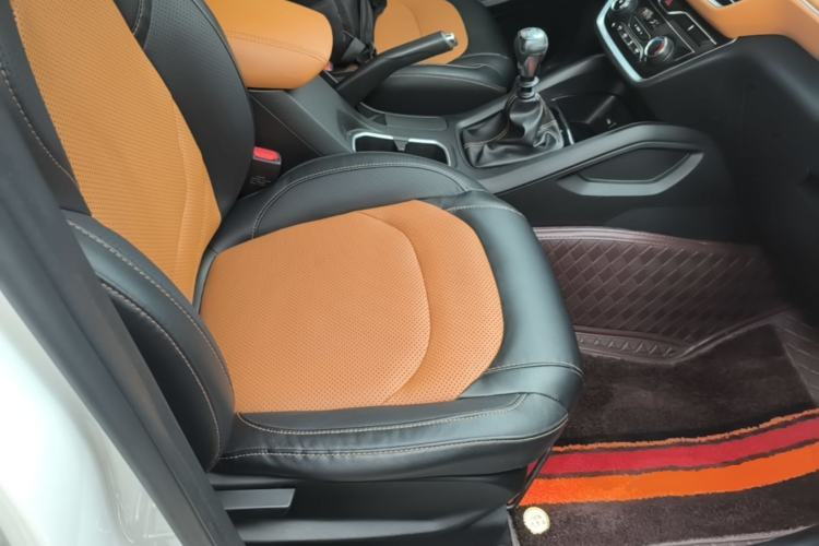 Used Wuling Hongguang S3 2018 1.5T Manual Luxury Model China V Standard Right Front Seat