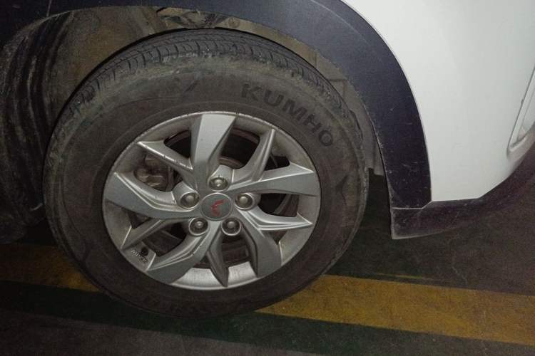 Used Wuling Hongguang S3 2018 1.5L Manual Luxury Model China V Standard Right Front Wheel Hub