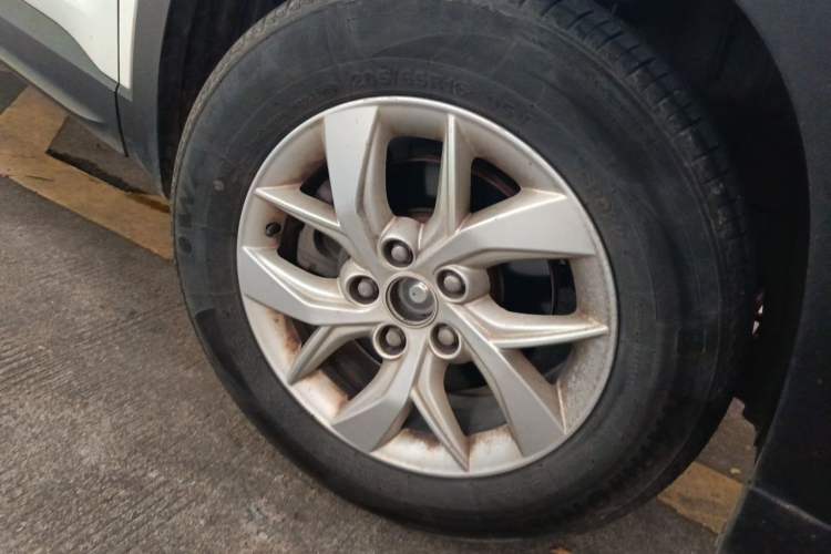 Used Wuling Hongguang S3 2018 1.5L Manual Standard Version China V Standard Right Front Wheel Hub