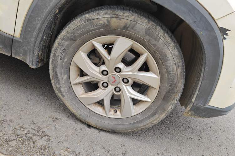 Used Wuling Hongguang S3 2018 1.5T Manual Luxury Model China V Standard Right Front Wheel Hub