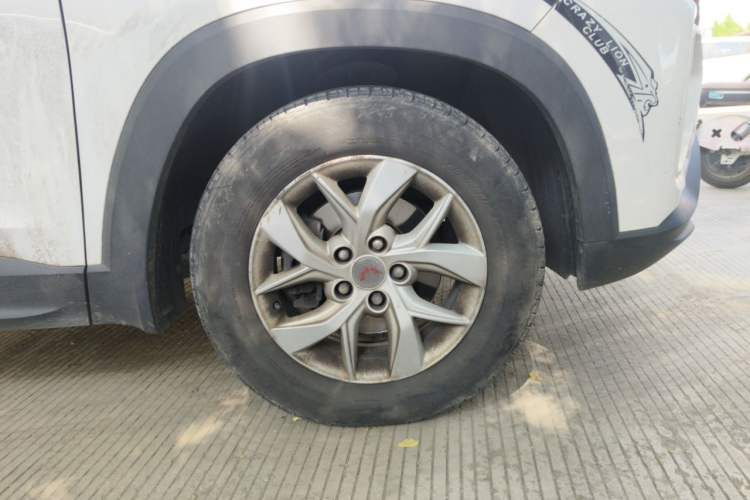Used Wuling Hongguang S3 2018 1.5T Manual Comfort Model China V Standard Right Front Wheel Hub