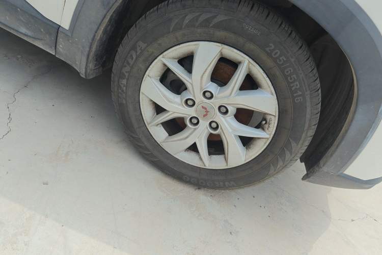 Used Wuling Hongguang S3 2018 1.5T Manual Luxury Model China V Standard Right Front Wheel Hub