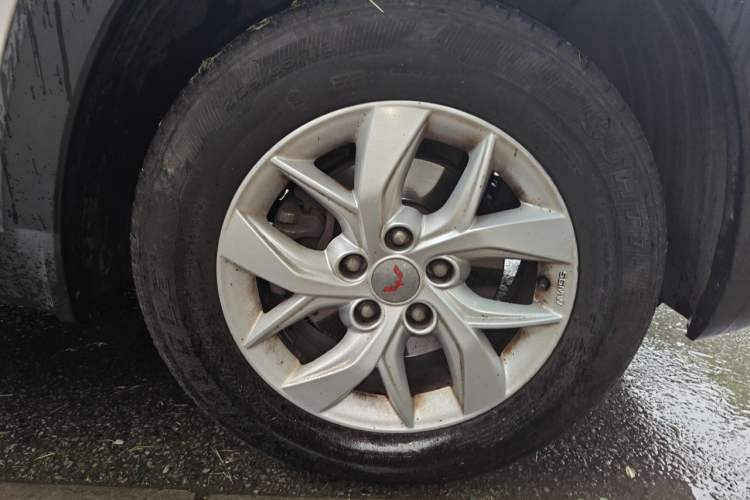 Used Wuling Hongguang S3 2018 1.5L Manual Luxury Model China V Standard Right Front Wheel Hub