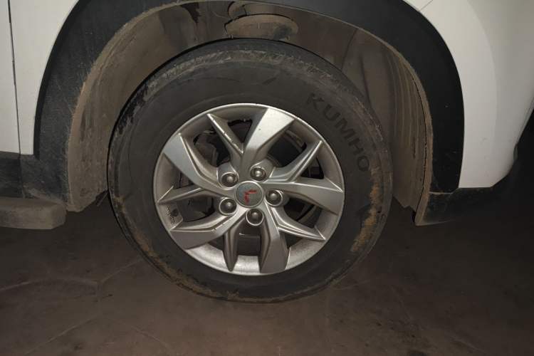 Used Wuling Hongguang S3 2018 1.5L Manual Luxury Model China V Standard Right Front Wheel Hub