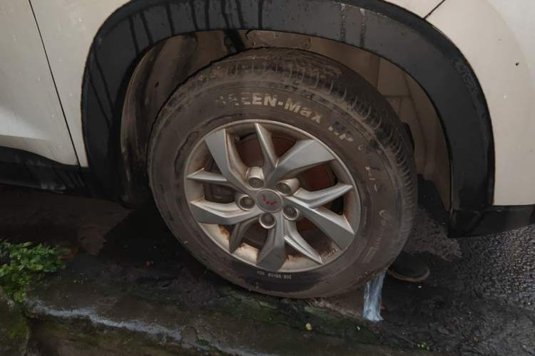 Used Wuling Hongguang S3 2018 1.5L Manual Luxury Model China V Standard Right Front Wheel Hub