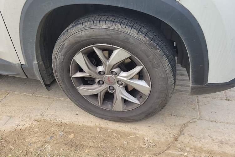 Used Wuling Hongguang S3 2018 1.5L Manual Luxury Model China V Standard Right Front Wheel Hub