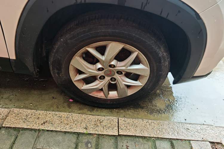 Used Wuling Hongguang S3 2018 1.5L Manual Comfort Model China V Standard Right Front Wheel Hub