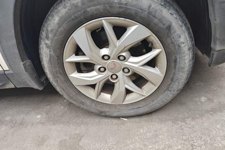 Used Wuling Hongguang S3 2018 1.5L Manual Luxury Model China V Standard Right Front Wheel Hub